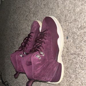 Jordan 12 Bordeaux